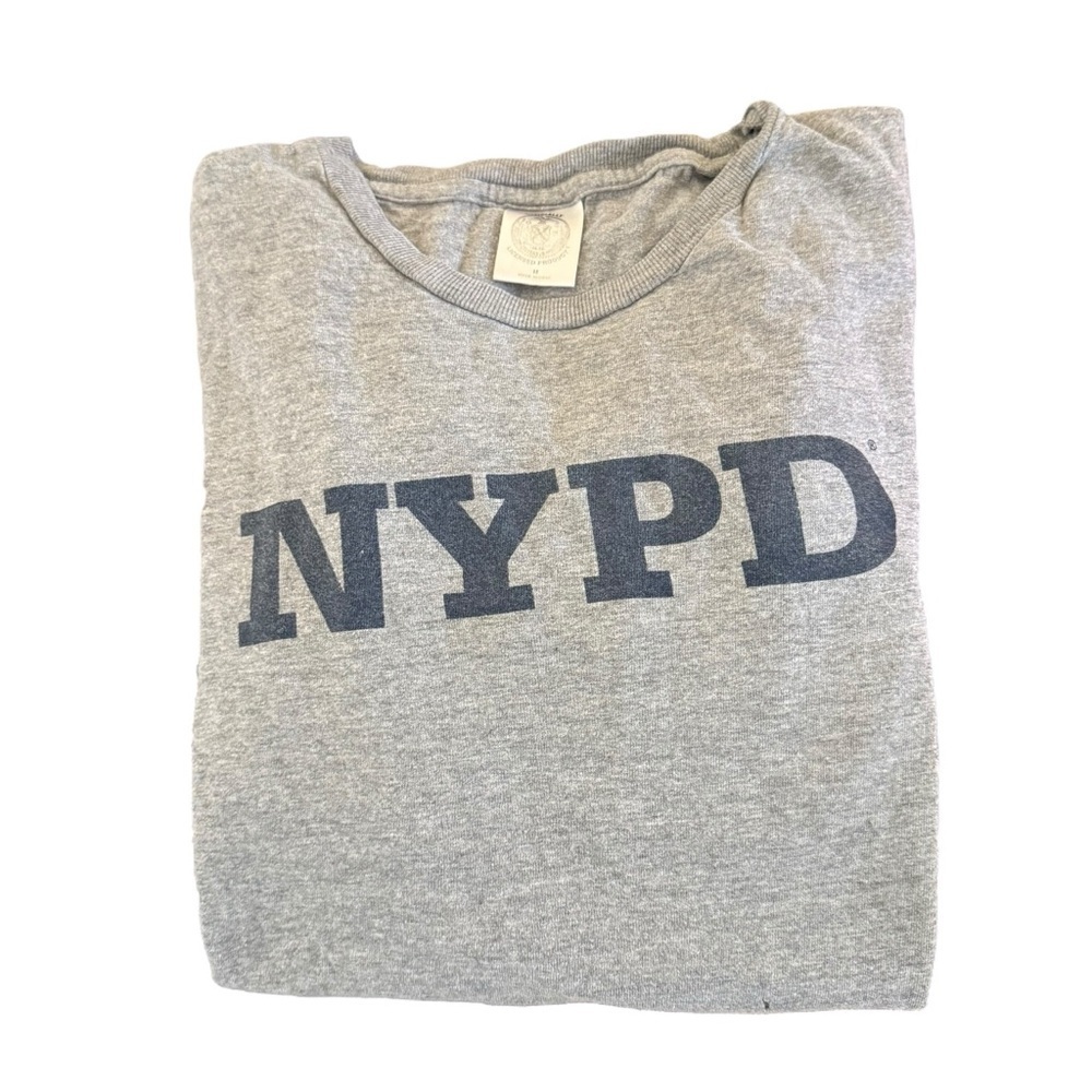 4/$25 NYPD Logo Graphic T-Shirt Officially Licensed Women’s Medium Gray Blue - Picture 8 of 8